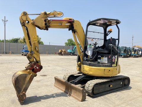 PC30UU-6