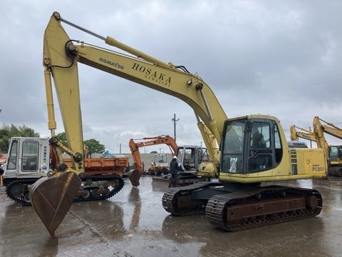 PC200-6E