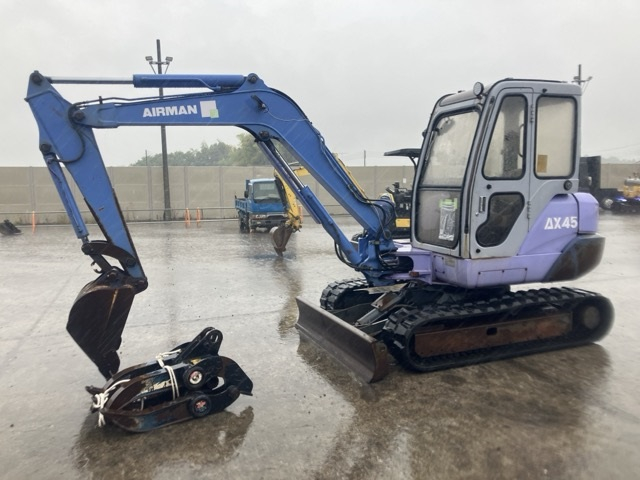AX45