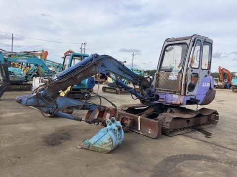 AX40