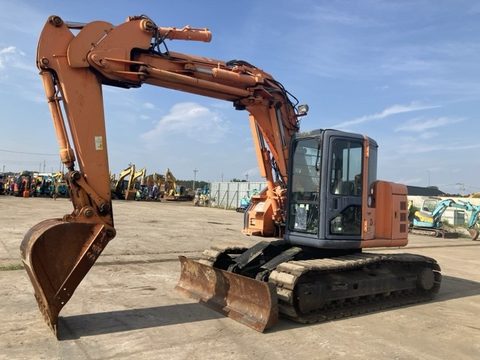 ZX135UR