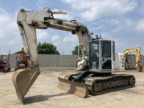 ZX135UR