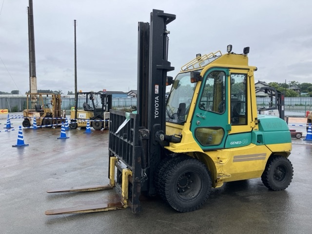 02-7FD40